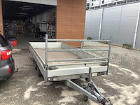Overstock bouwmaterialen en machines