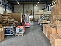 Overtollige voorraad gereedschappen en machines