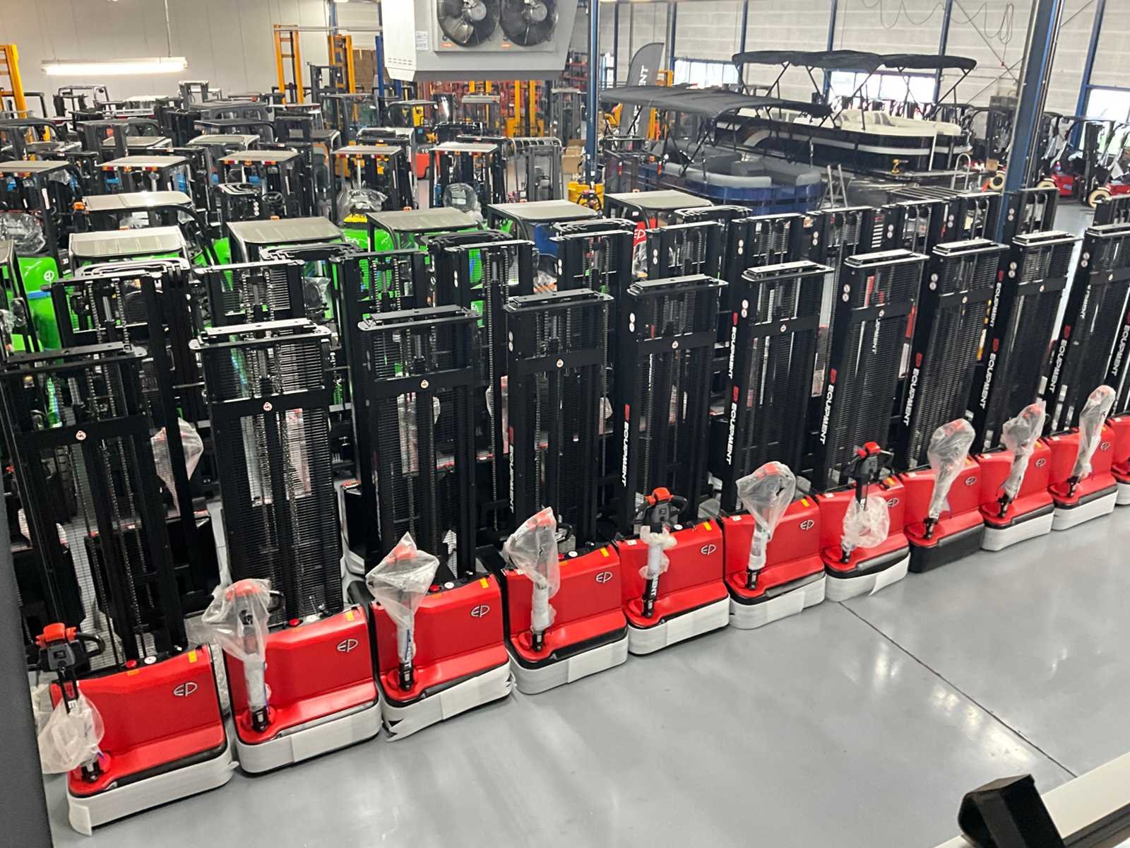 Overtollige voorraad heftrucks, quads & gereedschappen - AlleVeilingen