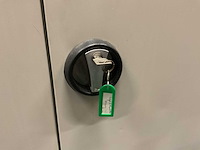 Overtoom 2-deurs kast - afbeelding 2 van  3