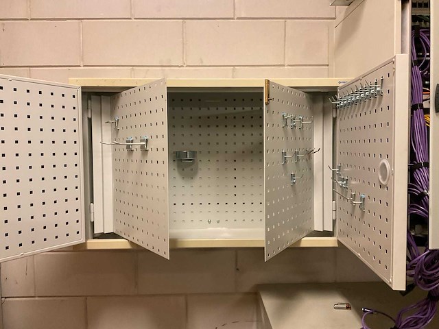 Overtoom industriële kast - afbeelding 4 van  8