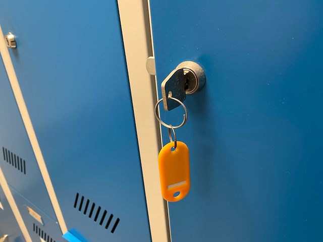 Overtoom lockerkast (3x) - afbeelding 6 van  6