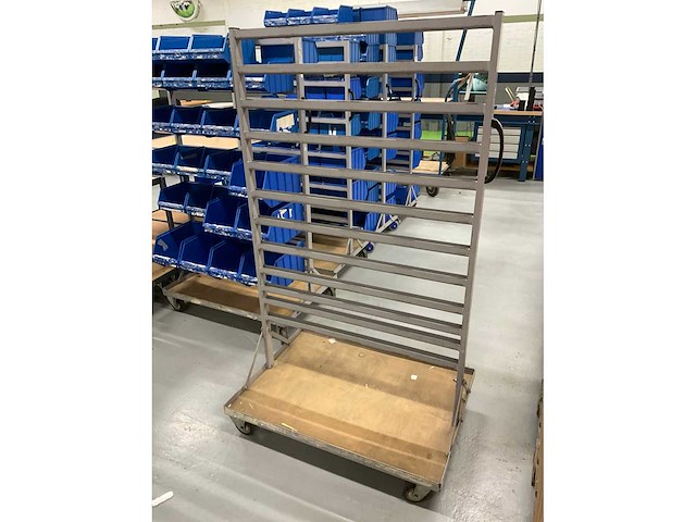 Overtoom magazijnbakkenwagen (5x) - afbeelding 2 van  6