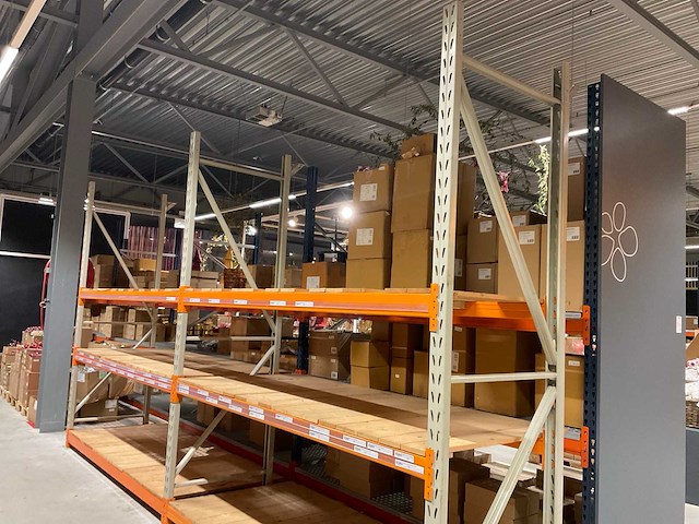 Overtoom magazijnstelling (4x) - afbeelding 4 van  12