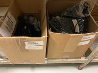 Overtoom magazijnstelling met inhoud - afbeelding 5 van  43