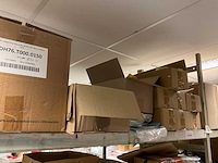 Overtoom magazijnstelling met inhoud - afbeelding 39 van  43