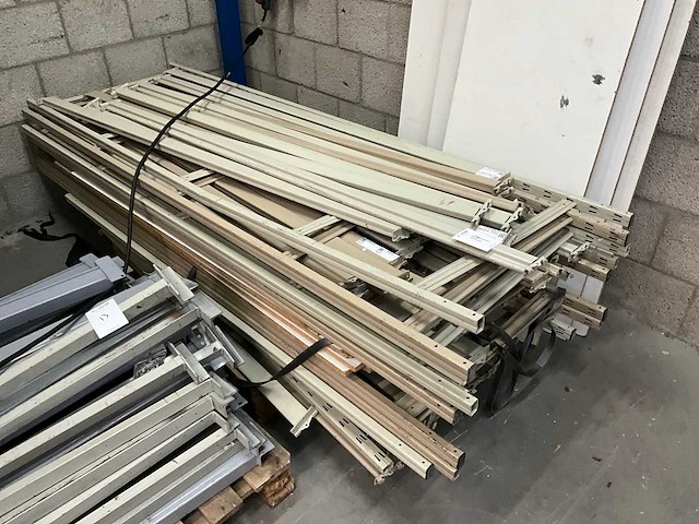 Overtoom magazijnstelling - afbeelding 2 van  5