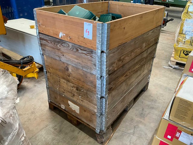 Overtoom nr 3 partij magazijnbakken - afbeelding 1 van  3