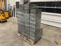 Overtoom stalen magazijnbak (52x) - afbeelding 1 van  5