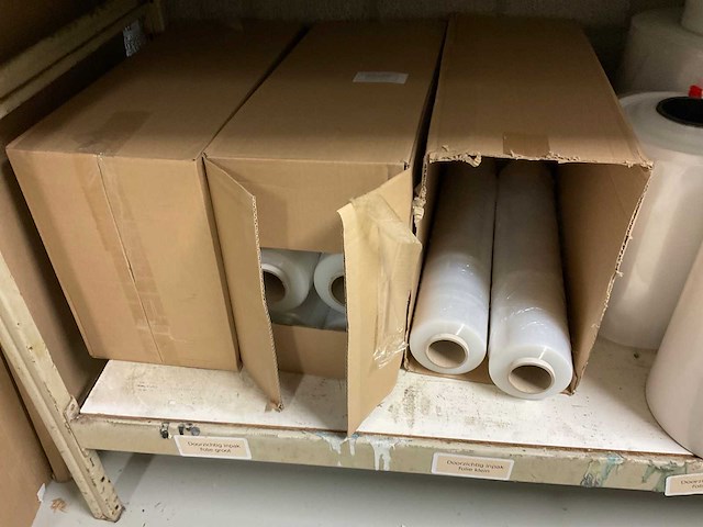 Overtoom, tesa magazijnstelling met inhoud - afbeelding 3 van  41