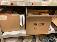 Overtoom, tesa magazijnstelling met inhoud - afbeelding 8 van  41