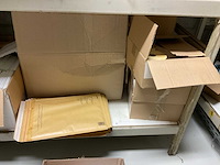 Overtoom, tesa magazijnstelling met inhoud - afbeelding 20 van  41