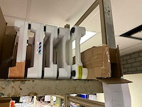 Overtoom, tesa magazijnstelling met inhoud - afbeelding 30 van  41