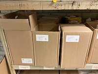 Overtoom, tesa magazijnstelling met inhoud - afbeelding 40 van  41