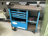 Overtoom werkbank met inhoud - afbeelding 1 van  4