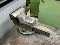 Overtoom werkbank met inhoud - afbeelding 3 van  4
