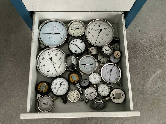 Overtoom werkbank met ladenkast - afbeelding 8 van  9