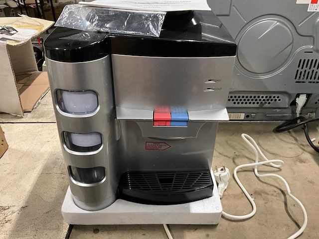 Oviato wdm6 warm/koud waterdispenser - afbeelding 1 van  4