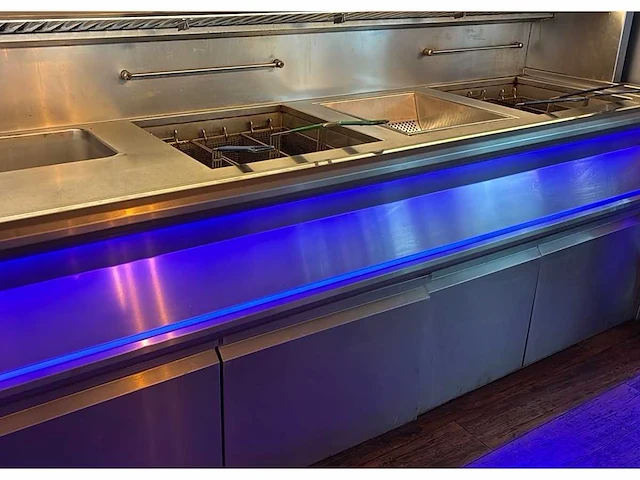 Ovri - 2017 - fry logic 300 - professionele bakwand met afzuiging - afbeelding 9 van  16