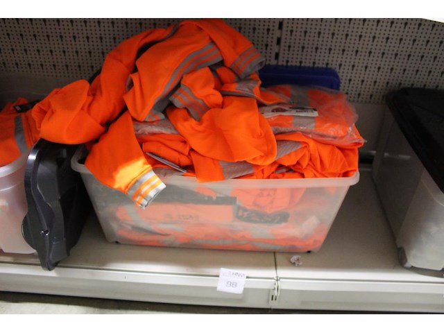 Oxxa werkvesten fluo oranje in bak, circa 30 stuks in diverse maten - afbeelding 1 van  3