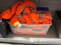 Oxxa werkvesten fluo oranje in bak, circa 30 stuks in diverse maten - afbeelding 1 van  3