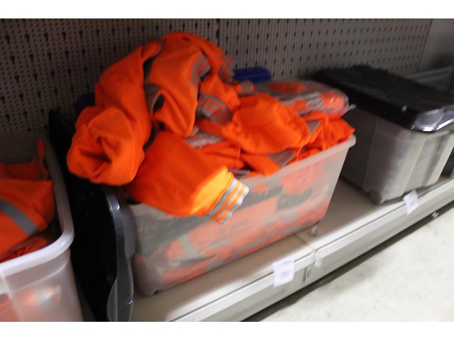 Oxxa werkvesten fluo oranje in bak, circa 30 stuks in diverse maten - afbeelding 2 van  3