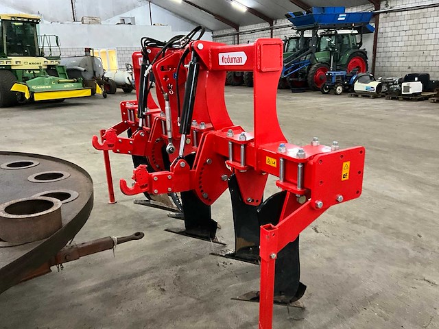 Özduman/kverneland - 2023 - dpt subsoiler - woeler - afbeelding 4 van  6