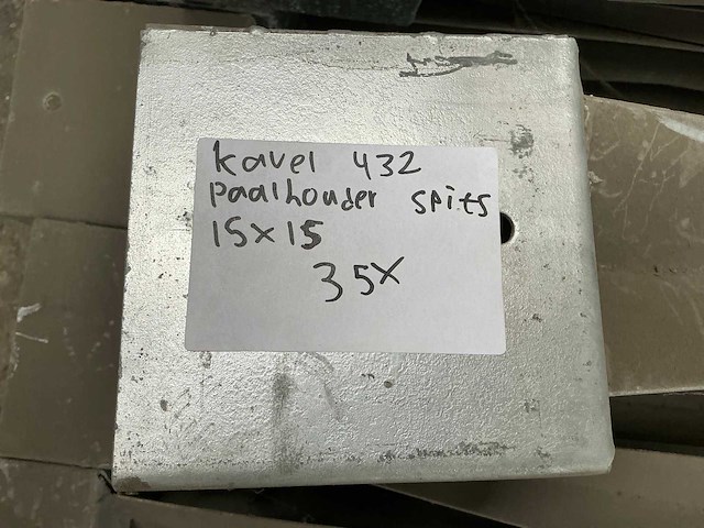 Paalhouder spits 15x15 cm (35x) - afbeelding 7 van  7
