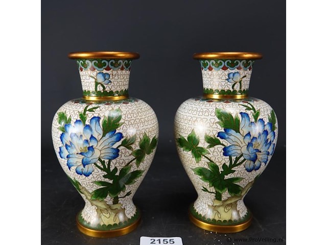 Paar 20ste eeuwse chinese cloisonne vazen - afbeelding 1 van  5