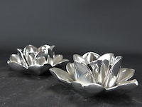 Paar aardewerk gezilverde bloemkandelaren - afbeelding 4 van  5