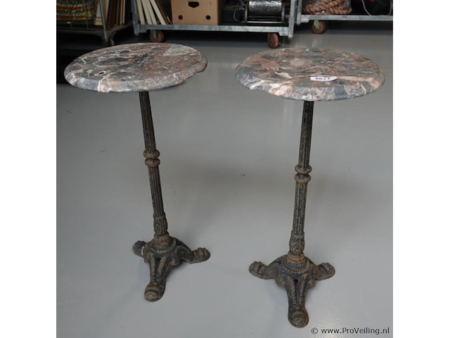 Paar antieke franse bistrotafels - afbeelding 1 van  5