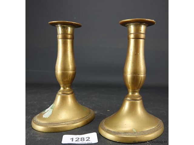 Paar antieke messing kandelaren - afbeelding 2 van  5