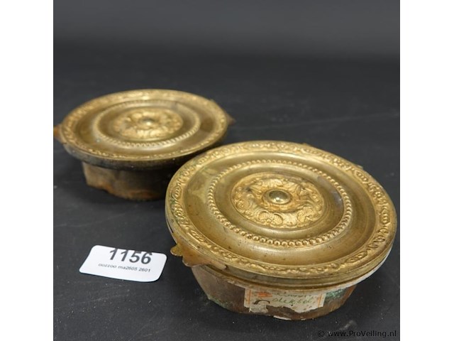 Paar antieke roosterdeksels met vergulding - afbeelding 1 van  5
