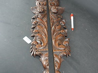 Paar antieke?. snijwerken - afbeelding 2 van  5