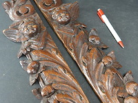 Paar antieke?. snijwerken - afbeelding 3 van  5