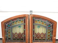 Paar art deco glas in lood ramen