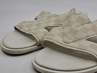 Paar badslippers, maat 8 1/2, louis vuitton, wit - afbeelding 3 van  9