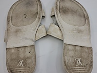 Paar badslippers, maat 8 1/2, louis vuitton, wit - afbeelding 8 van  9