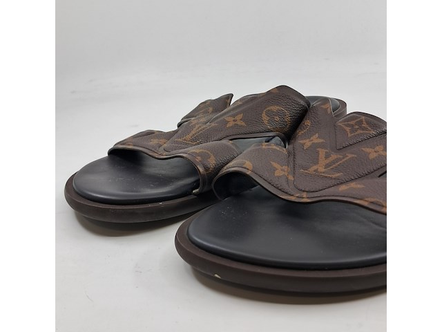 Paar badslippers, maat 9, louis vuitton, bruin - afbeelding 2 van  7