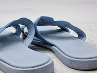 Paar badslippers, maat 9, louis vuitton - afbeelding 5 van  8