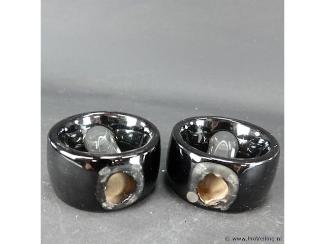 Paar bloemenvaasjes - afbeelding 5 van  5