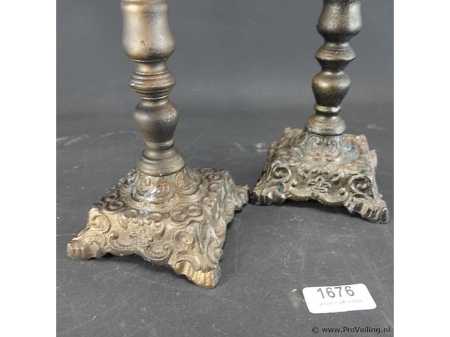 Paar brons/messing kandelaren - afbeelding 4 van  5