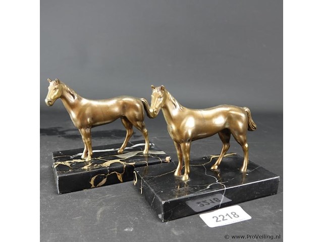Paar bronzen paarden - afbeelding 1 van  5