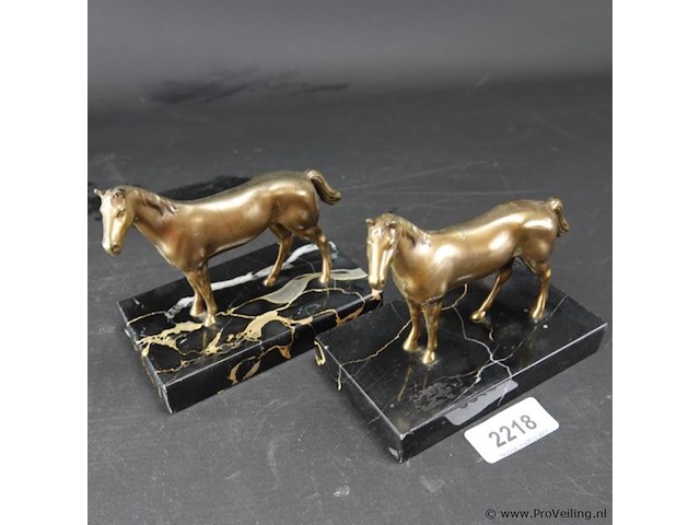 Paar bronzen paarden - afbeelding 3 van  5