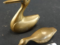 Paar bronzen zwanen - afbeelding 2 van  5