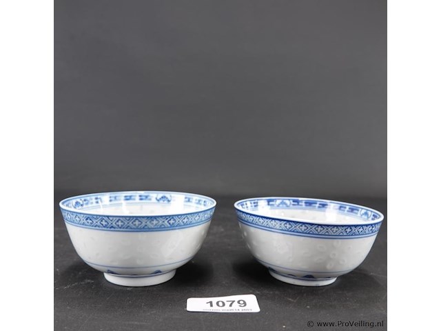 Paar chinese kommen - afbeelding 2 van  5