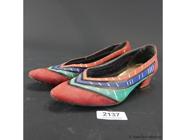 Paar damesschoenen - afbeelding 2 van  5