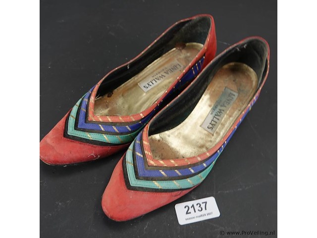 Paar damesschoenen - afbeelding 3 van  5