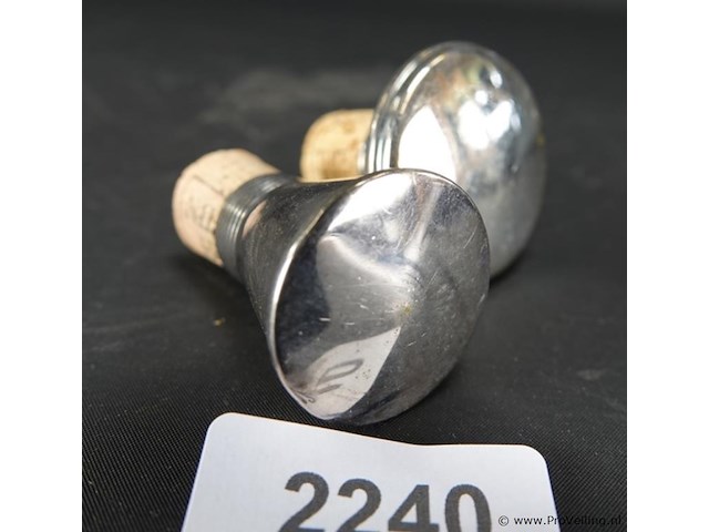 Paar flessendoppen - afbeelding 1 van  5