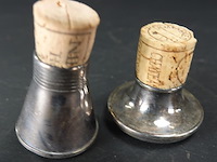 Paar flessendoppen - afbeelding 5 van  5